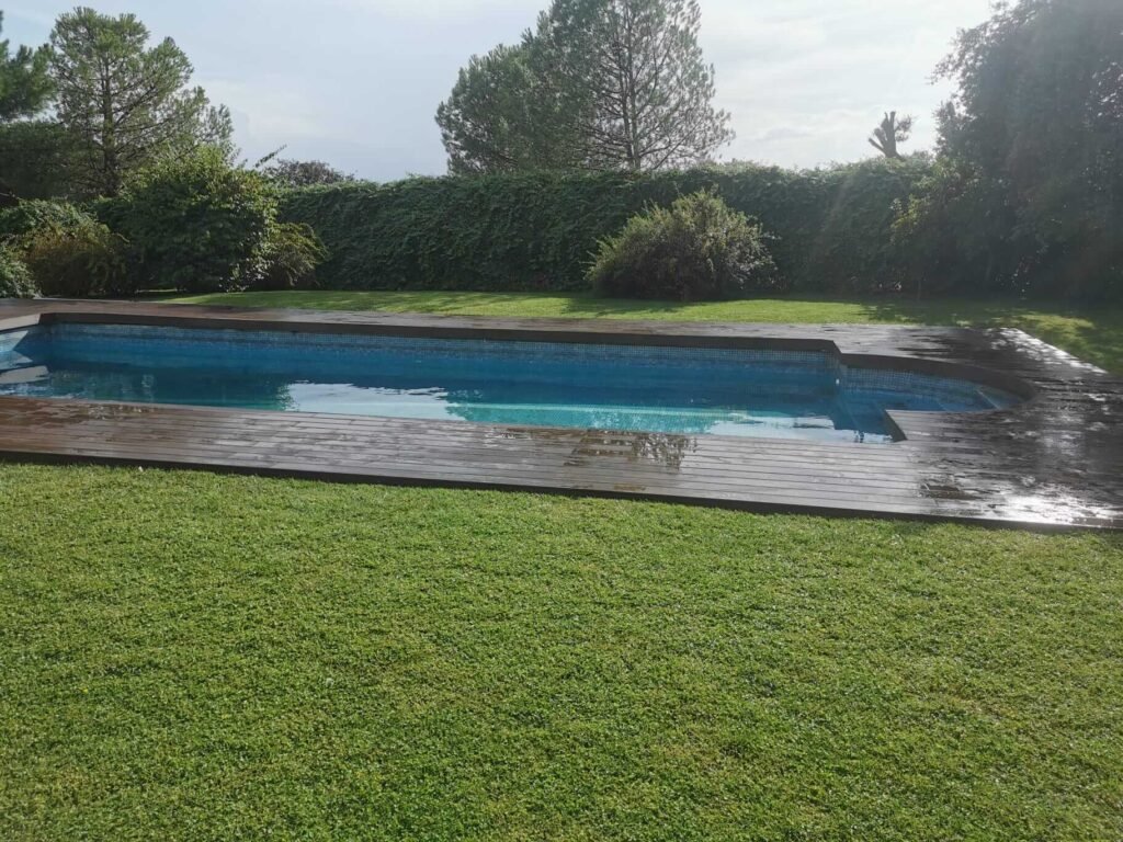 piscina instalación de suelos en Madrid